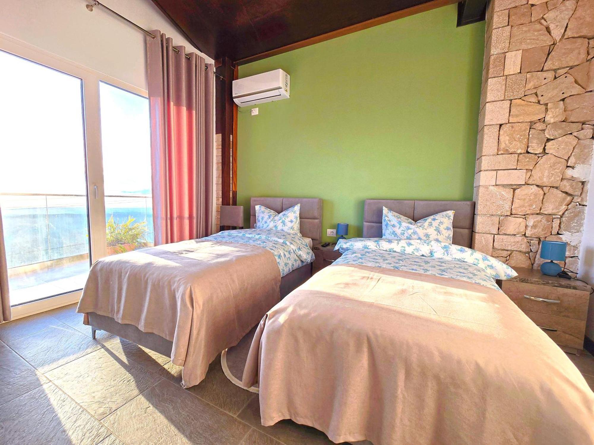 Pamja E Qyteteve Hotel Krujë