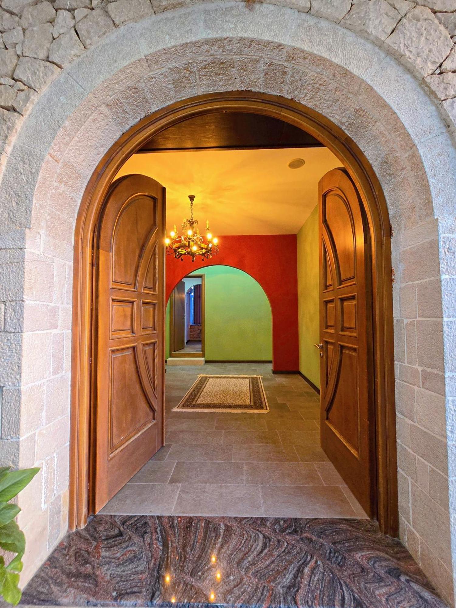 Hotel Pamja E Qyteteve *